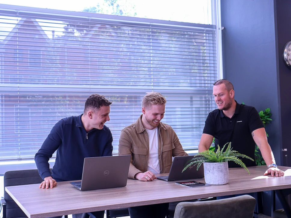 Pro Industry werken bij 1